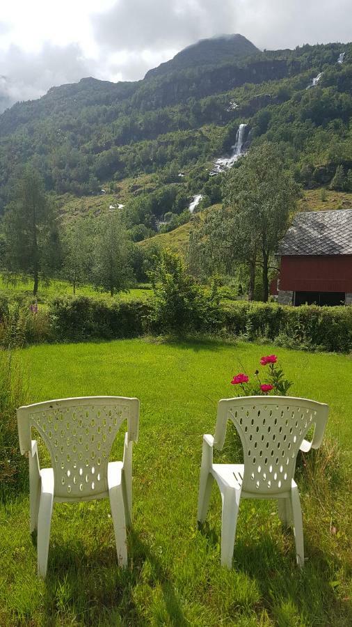 Glacier And Waterfall ViewBriksdalsbre エクステリア 写真